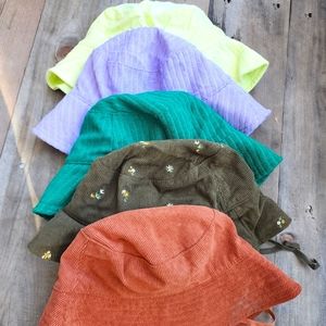 Bucket hat set or 4 girls